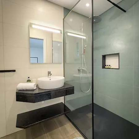 Nova En-suite Luxury, Private Pool, Sea View アルブフェイラ